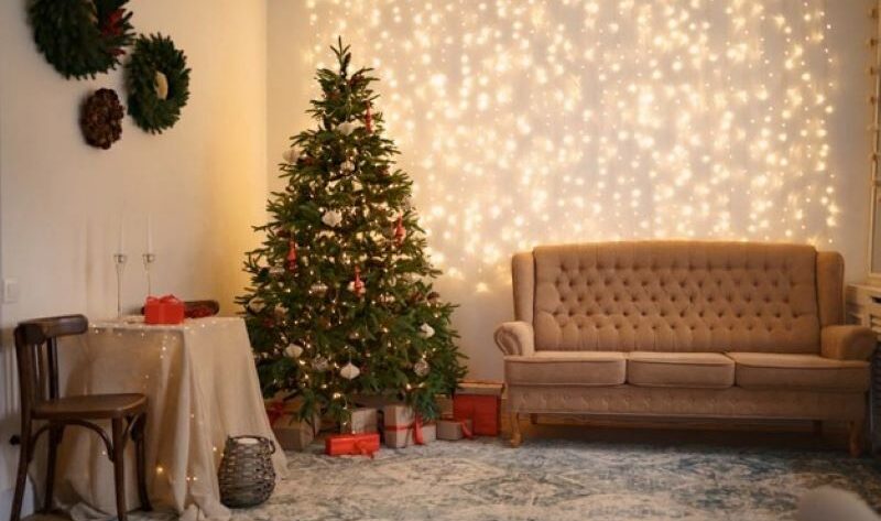 A Guide to Shopping for the Perfect Flocked Artificial Christmas Tree: Learn What to Look For and How to Get the Most Out of Your Holiday Decor!